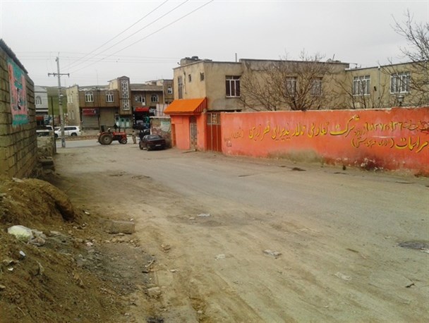 وضعیت نامناسب آسفالت ورودی و کوچه شهرک ها در دیواندره/تصاویر