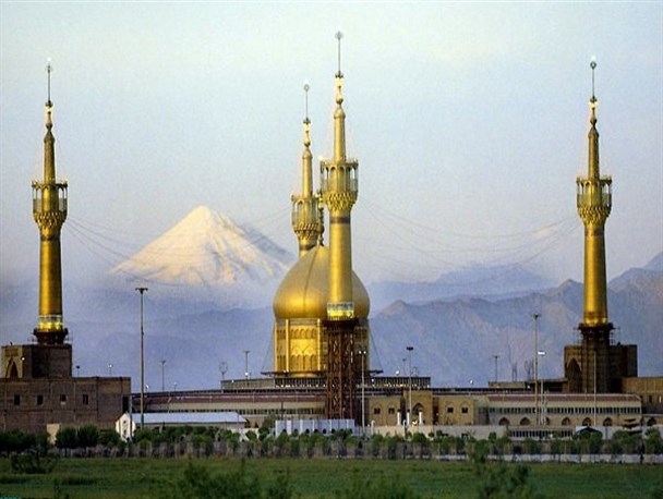 اعزام ۲۵۰ نفر از هنرمندان فردیس برای شرکت در همایش کشوری هنرمندان بسیجی