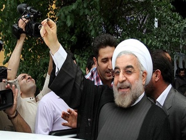 تلاش برای پر کردن کارنامه خالی دولت با آمارسازی/ سرنوشت 44 وعده دولت در جنوب شرق کشور مبهم ماند!