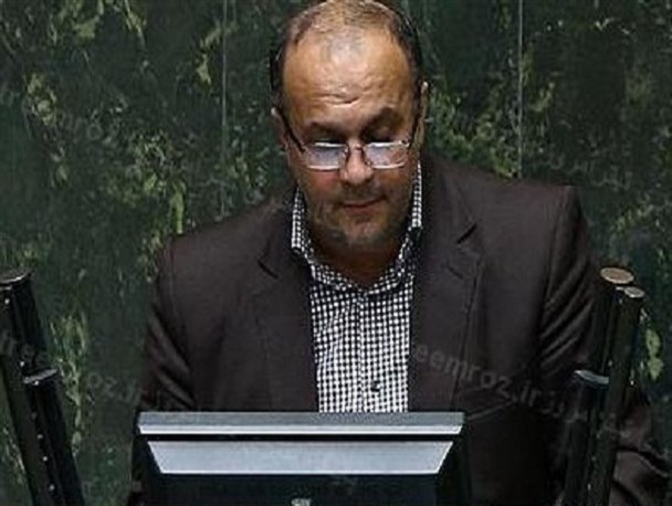 صحبت های اخیر آقای روحانی بیشتر جنبه تبلیغاتی دارد تا دغدغه رفع مشکلات مردم/رکود حاکم بر کشور بسیاری از کارخانجات ما را به تعطیلی کشاند