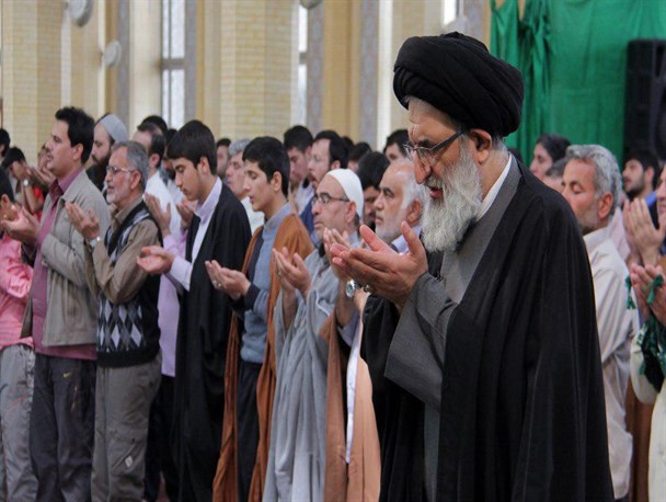 مراسم معنوی اعتکاف در مصلی امام خمینی (ره) کرج + تصاویر