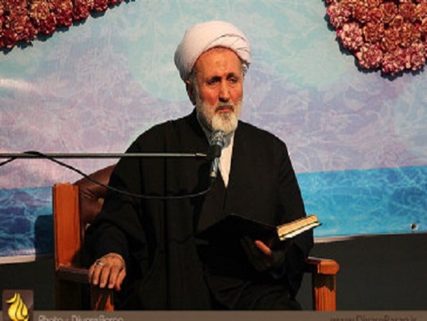 تکنولوژی که در آن یاد خدا نباشد آفت ایمان است/ اعتکاف فرصتی برای بازگشت به بندگی خداست