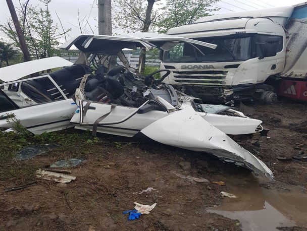 تصادف خونین تریلی جان سه جوان رودباری را گرفت+ تصاویر