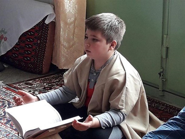 مراسم معنوی اعتکاف در مساجد فراهان در حال برگزاری است + عکس