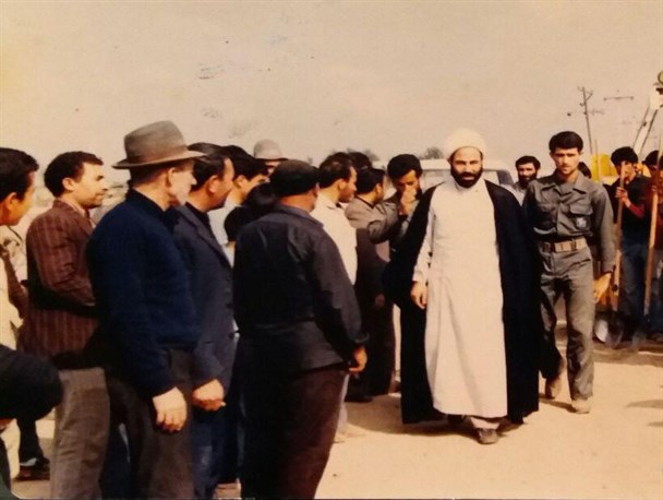 تصویر کمتر دیده شده از امام جمعه فقید پارس آباد در سال 1362