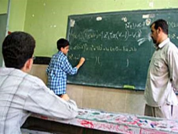 بیش‌از ۶ ماه است حقوق نگرفته‌ایم/ می‌گویند دولت بودجه ندارد!