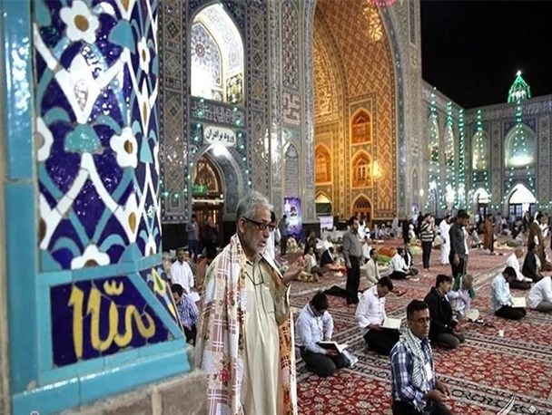 معتکفان وارد حرم مطهر رضوی شدند