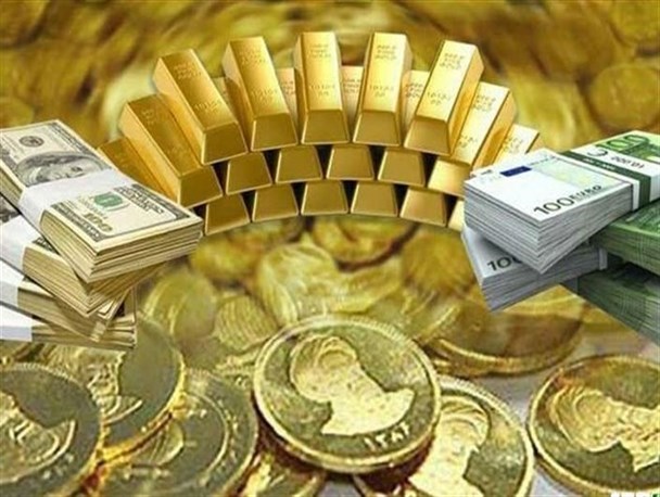 سیاست‌های اقتصاد مقاومتی تنها زینت المجالس تیم اقتصادی دولت است/ پیامی به مردم از جنس دلار!