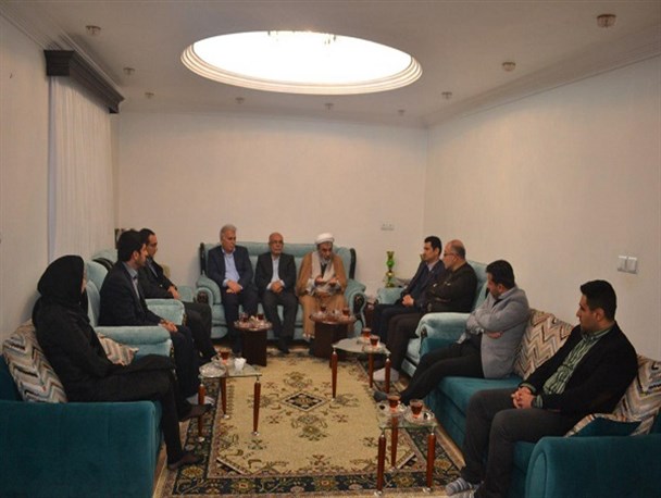 دیدار هیأت رئیسه دانشگاه گلستان با خانواده شهید راه خدمت به سیل زدگان + تصویر