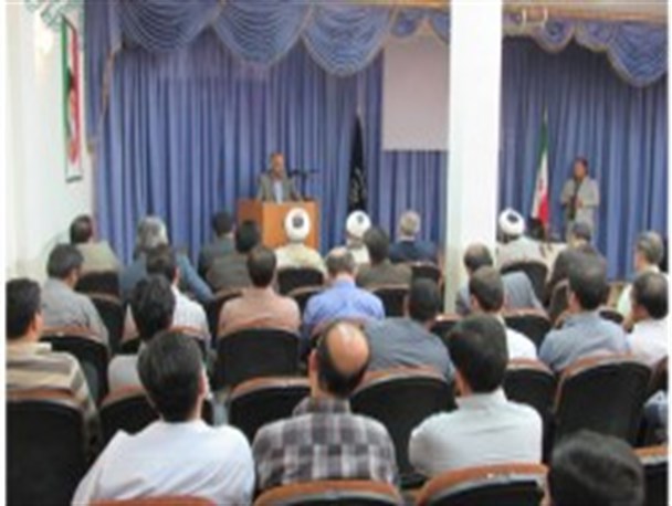 قطار تودیع و معارفه مسئولان شهرستان به شبکه بهداشت و درمان رسید
