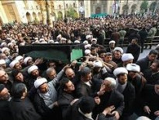 پیکر آیت الله محمد مهدی کرمانی در مشهد مقدس تشییع شد