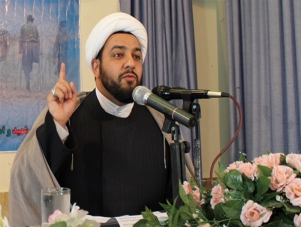 کسی مخالف شادی مردم نیست اما برخی مروج فرهنگ لیبرالی و لودگی شده اند
