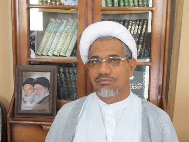 یکی از عوامل دور شدن از روحیه انقلابی گری"غفلت" است