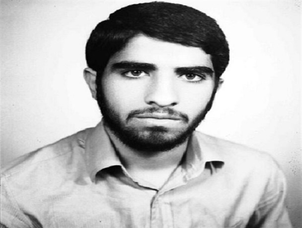 معلم شهید شبستری که در حال خواندن قرآن به شهادت رسید