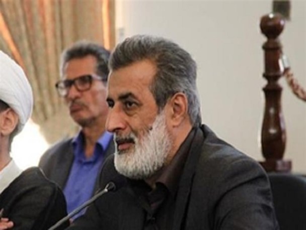نام جنگ را می آورند تا ترسوهای داخل راضی به مذاکره شوند