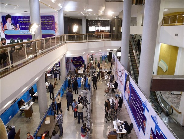 بازدید رحمانی فضلی و عرف از ستاد انتخابات کشور/ ثبت نام بهارستانی های قدیم و جدید برای پاستور