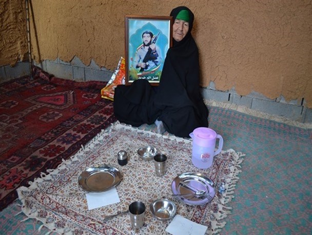 مادر شهید جاوید الاثر چشم انتظار از دنیا رفت