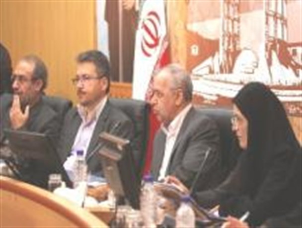 50 درصد فعالیت اقتصادی کشور در بخش خدمات است / کارآفرینی در بخش خدمات گسترده ترین مشاغل کشور را شامل می شود