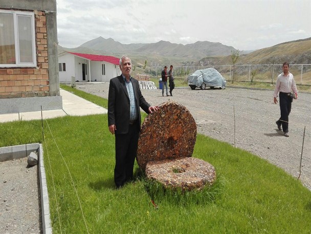 کشف سنگ آسیاب آبی قدیمی در انگوت