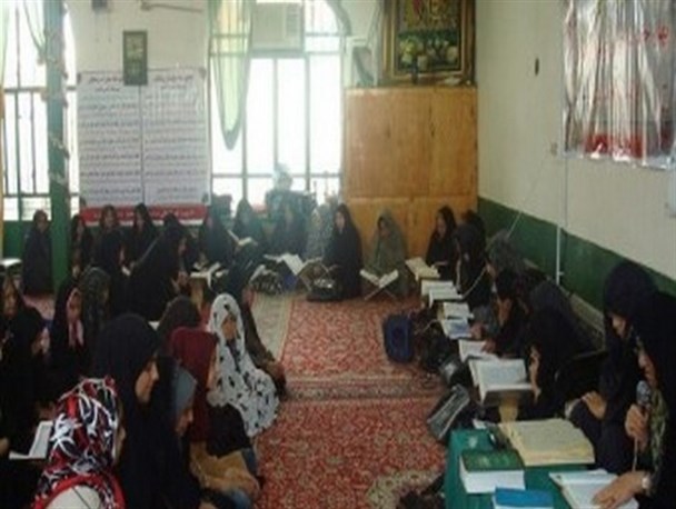 برگزاری مراسم ترتیل خوانی قرآن در فاطمیه روستای چهارده+عکس