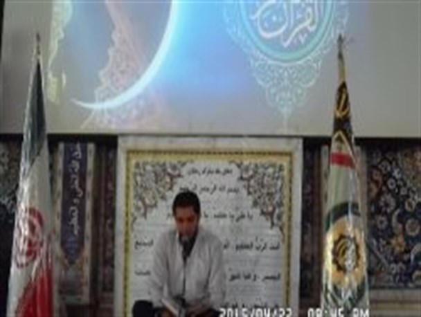 هر کس ماه رمضان یک آیه از کتاب خدا را قرائت کند مثل اینست که درماههاى دیگر تمام قرآن را بخواند