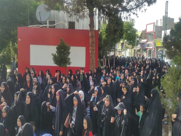 اجتماع خودجوش بانوان  محجبه مشکین دشت زنگ خطری برای مروجان  رفتارهای ضد ارزشی بود