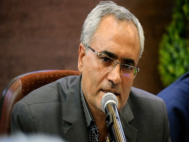 از پدر شهید احمدی روشن عذرخواهی کردم برای معذرت خواهی نزد مادرش نیز خواهم رفت