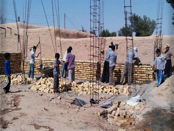 اعزام 40 نفر از جهادگران بسیجی گروه اسراء به خارتوران بیارجمند