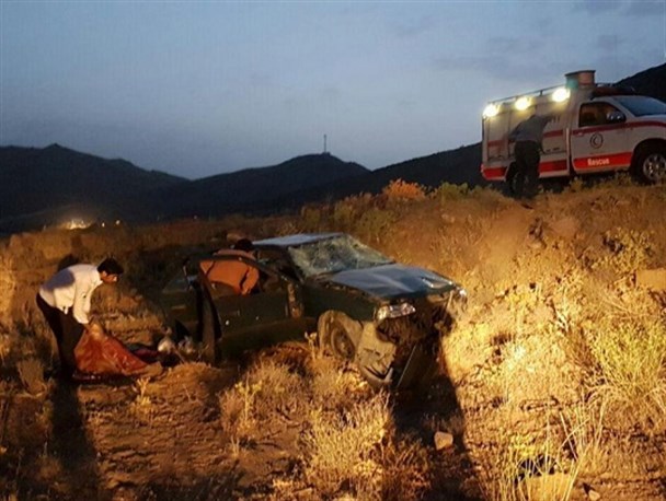 واژگونی پژو آردی، چهار نفر را راهی بیمارستان کرد+تصاویر