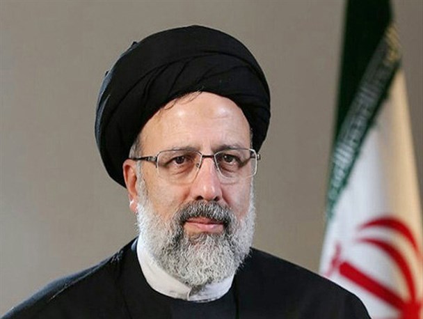 اقتصاد بیمار کشور باید براساس راهکارهای علمی درمان شود