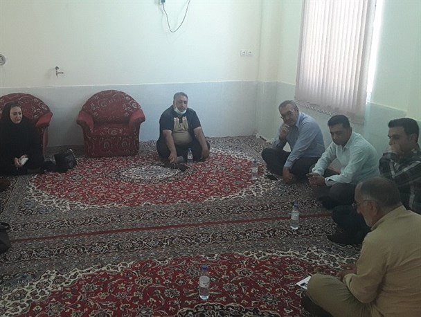 آفت باند بازی و طایفه گرایی در گچساران/ دل پردردی از مسئولین داریم،مردم با وجود گرانی ها همچنان پای کارند