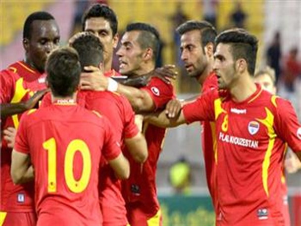 فولاد در ایستگاه راه آهن تهران/فولاد مثل 88 راه آهن را چهارتایی می کند؟