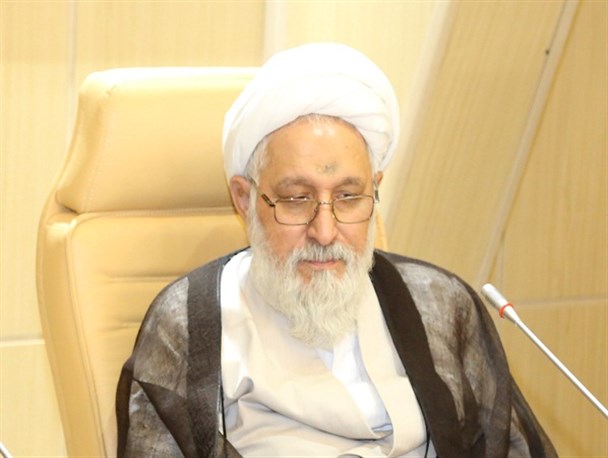 فارس می تواند روی پای خود بایستد