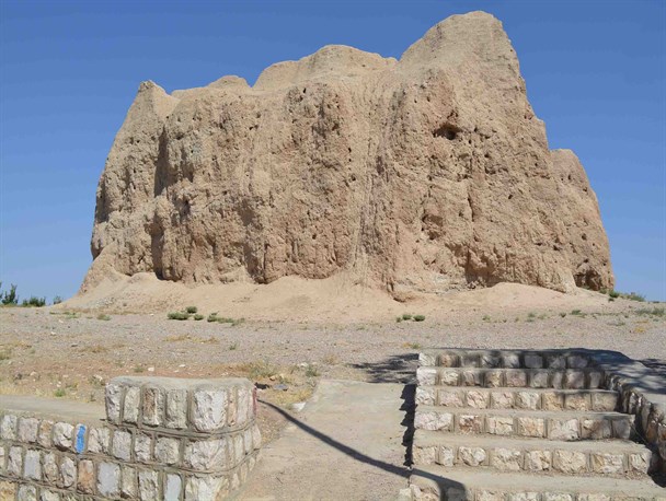 تصاویری از تپه «بهرام گور» در صفاشهر