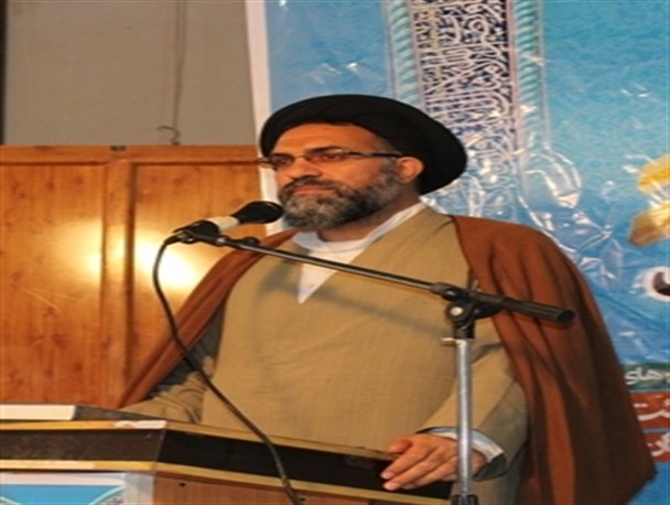 استکبار ستیزی مهمترین پیام شهیدان بود