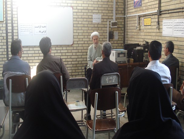 مهارت آموزی تنها راه نجات جوانان است