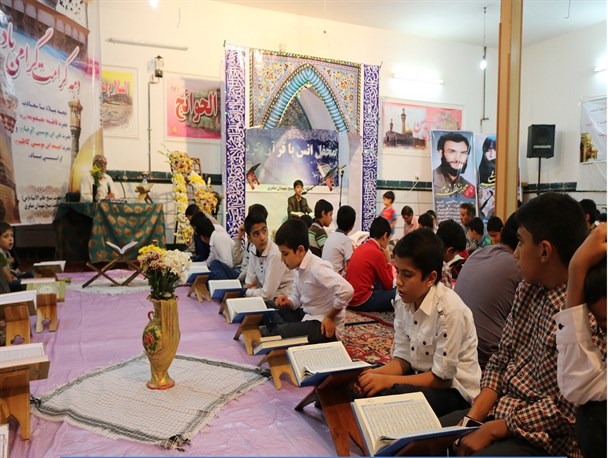برگزاری محفل انس با قرآن کریم در اقلید