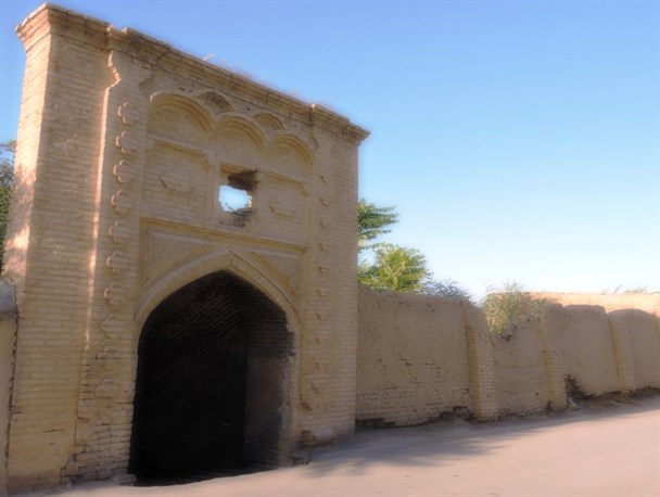 بی‌مهری به اثر ملی آب‌انبار لطف‌آباد ادامه دارد+تصاویر