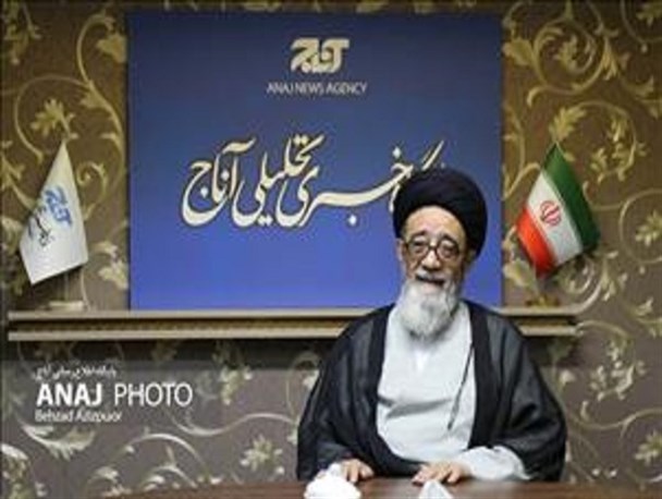 مسئولیت‌پذیری جهادگران بسیجی، سرلوحه مدیران کشور قرار گیرد/ فتح قله‌های تمدن اسلامی به دست جوانان انقلابی