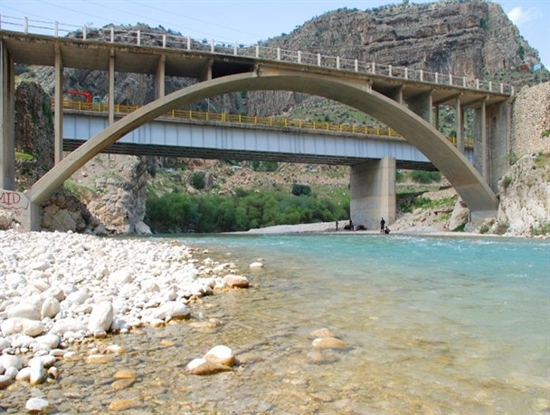 پل تاریخی بریم باشت واگذار می‌شود