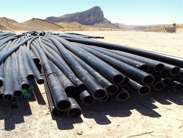 آغاز عملیات آبرسانی به روستاهای لنده به همت سپاه