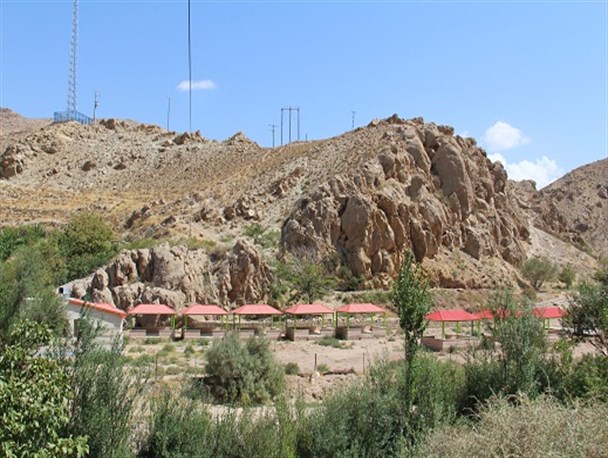 اردوگاه دانش آموزی اسفراین در خواب سنگین