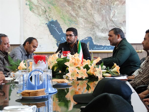فاصله انداختن بین جوان و آرمان انقلاب از اهداف دشمنان نظام است