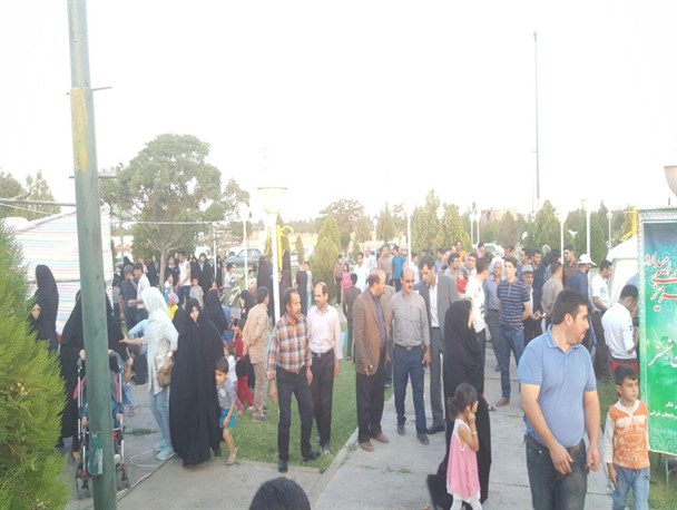 برپایی نمایشگاه پیشگیری از آسیب های اجتماعی در شهرسیس+تصاویر