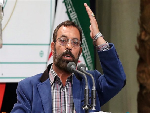 برخی از سلبریتی‌ها در پازل دشمن بازی می‌کنند/ وزارت ارشاد بر فعالیت هنرپیشگان در فضای مجازی نظارت داشته باشند/ سلبریتی‌ها سواد رسانه‌ای پایینی دارند