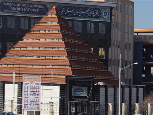 بررسی اقتصاد ایران با حضور رئیس مجمع فعالان اقتصادی