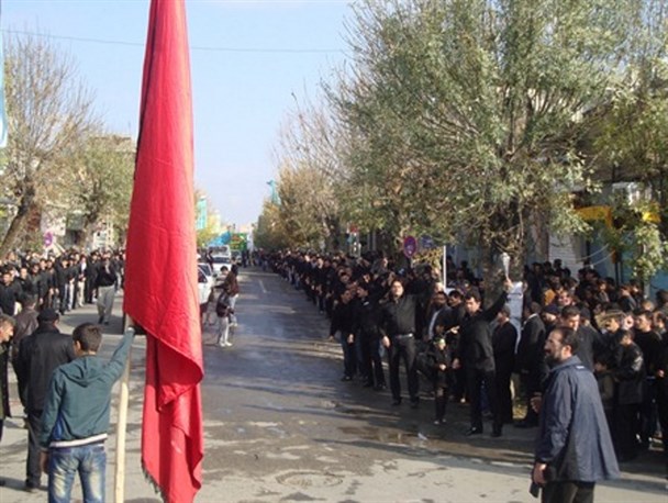 از طشت گذاری وعلم بندی تا شبیه خوانی و پولکه گردانی