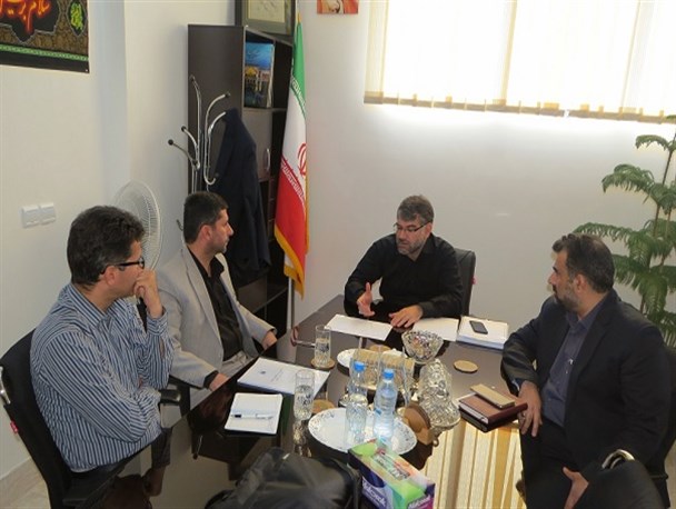 انتقاد ساداتی نژاد از روند کند انتقال آب زاینده رود به کاشان
