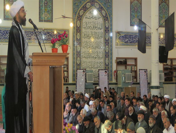 بیداری مردم گاهی با بصیرت افزایی و زمانی با جنگ است/جنگ و نبرد ما با استکبار جنگ اقتصادی است