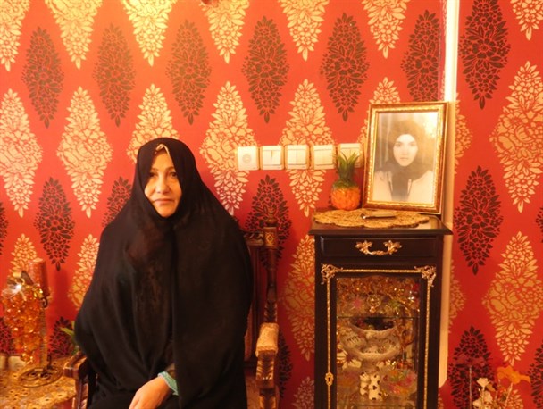چادر نماز؛ هدیه شهیده ی کُردستانی به خاله اش